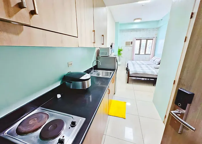 Comfort Shore Residences Near Moa Apartment *