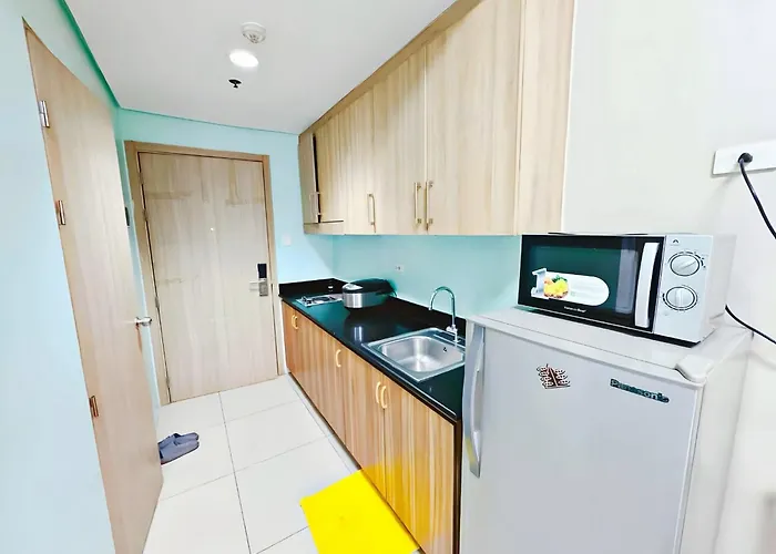 Comfort Shore Residences Near Moa