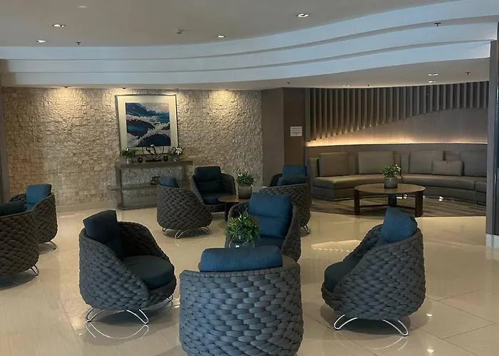 Comfort Shore Residences Near Moa *